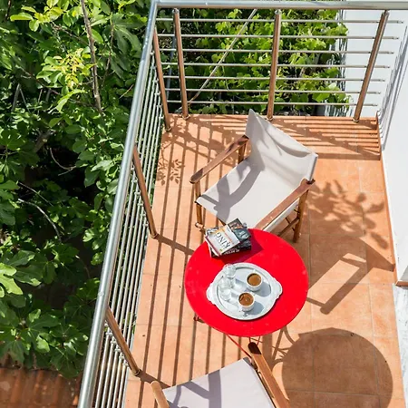 Alexandra Aparthotel 3*