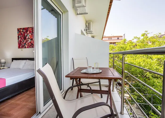 Hotel de apartamente Alexandra Potos